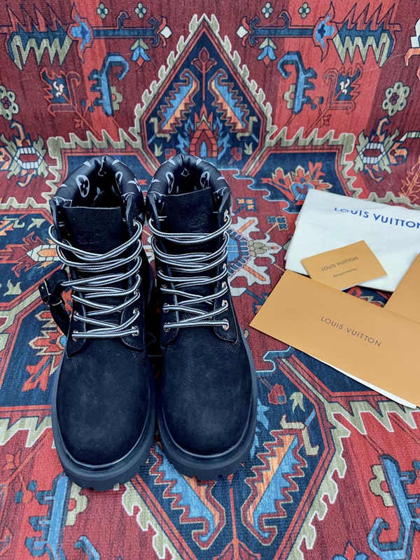 ルイヴィトン靴正面デザイン